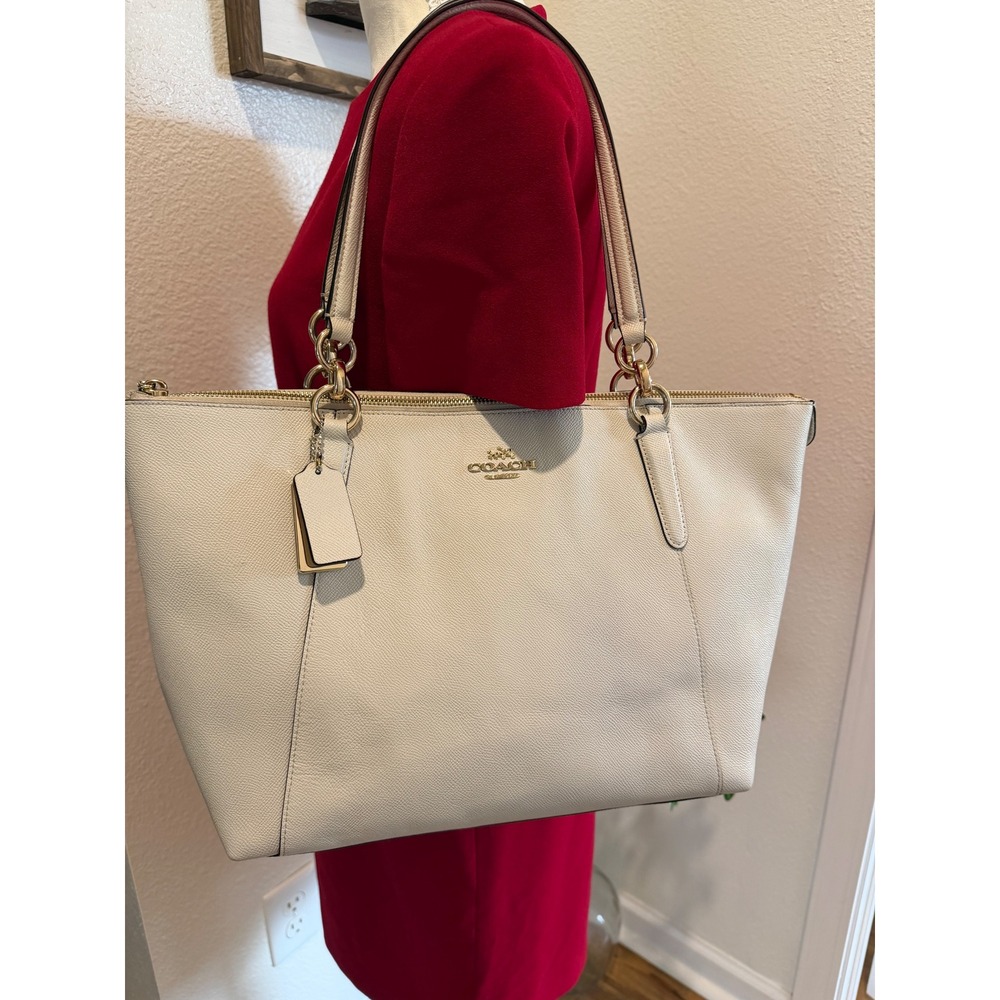 Coach Ava Chain Tote Chalk White Crossgrain Leather Handbag F57526